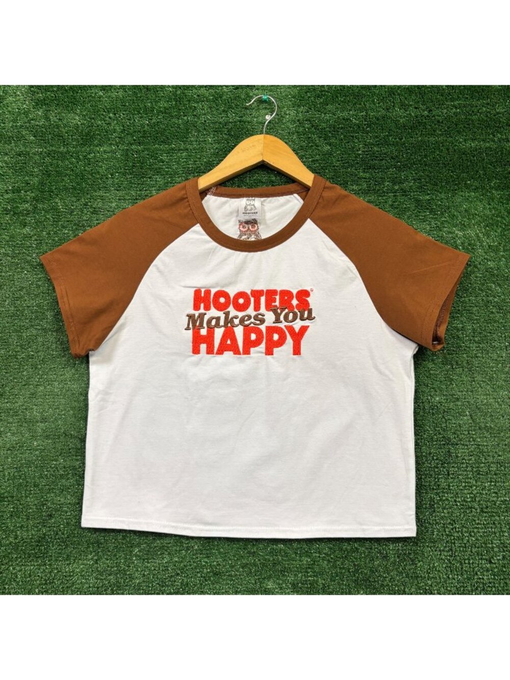 Hooters Makes You HappyCrop Top Size Extra Large